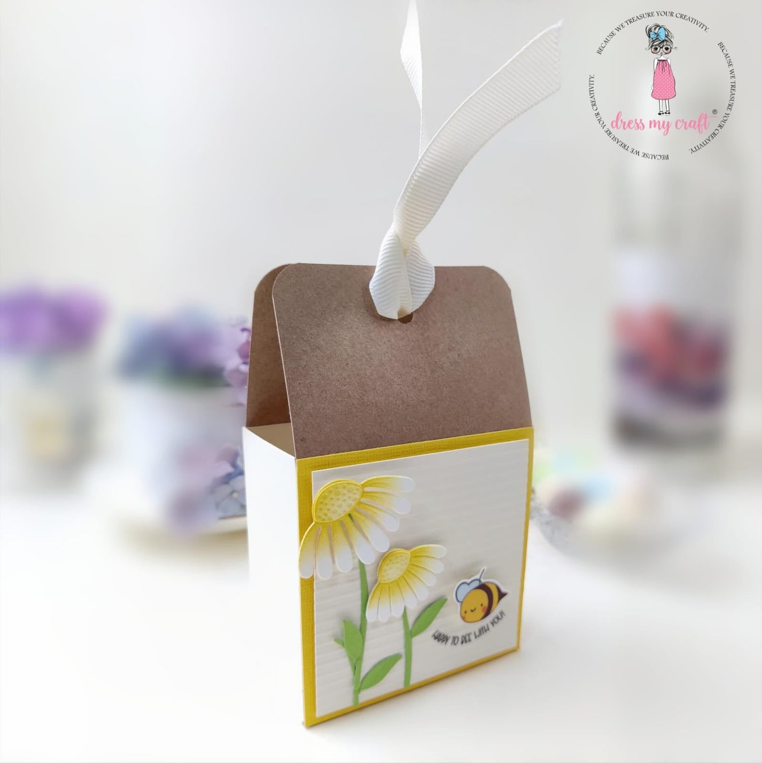 Daisy Handmade Gift Box Tag with Ribbon