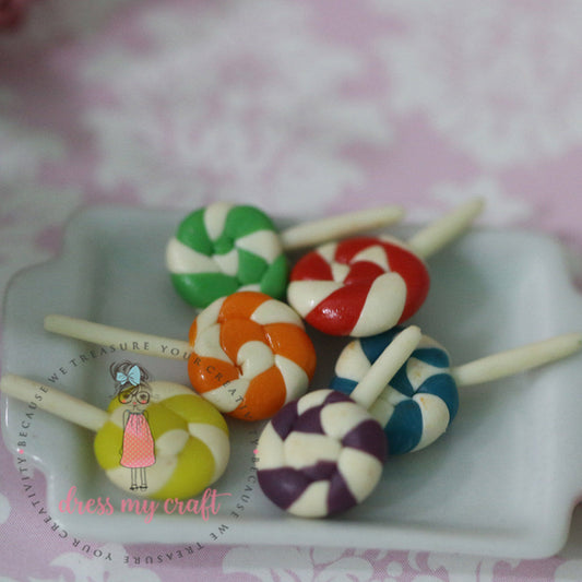 Miniature Swirl Lolly Popes