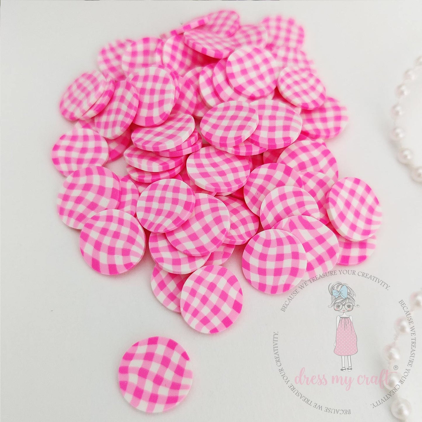 Checkered Buttons Shaker Slices